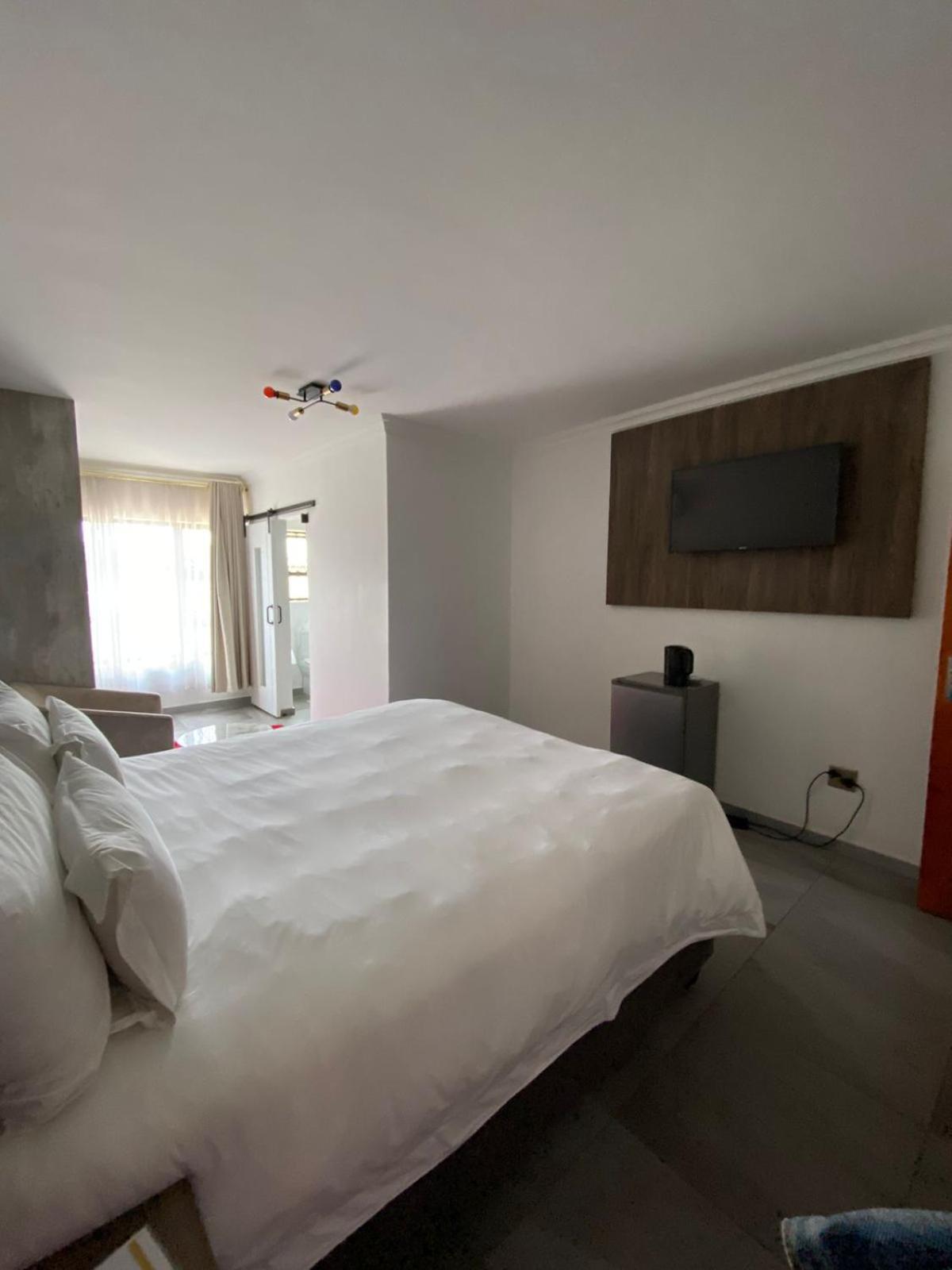 Hotel El Infinito Kempton Park Exterior foto