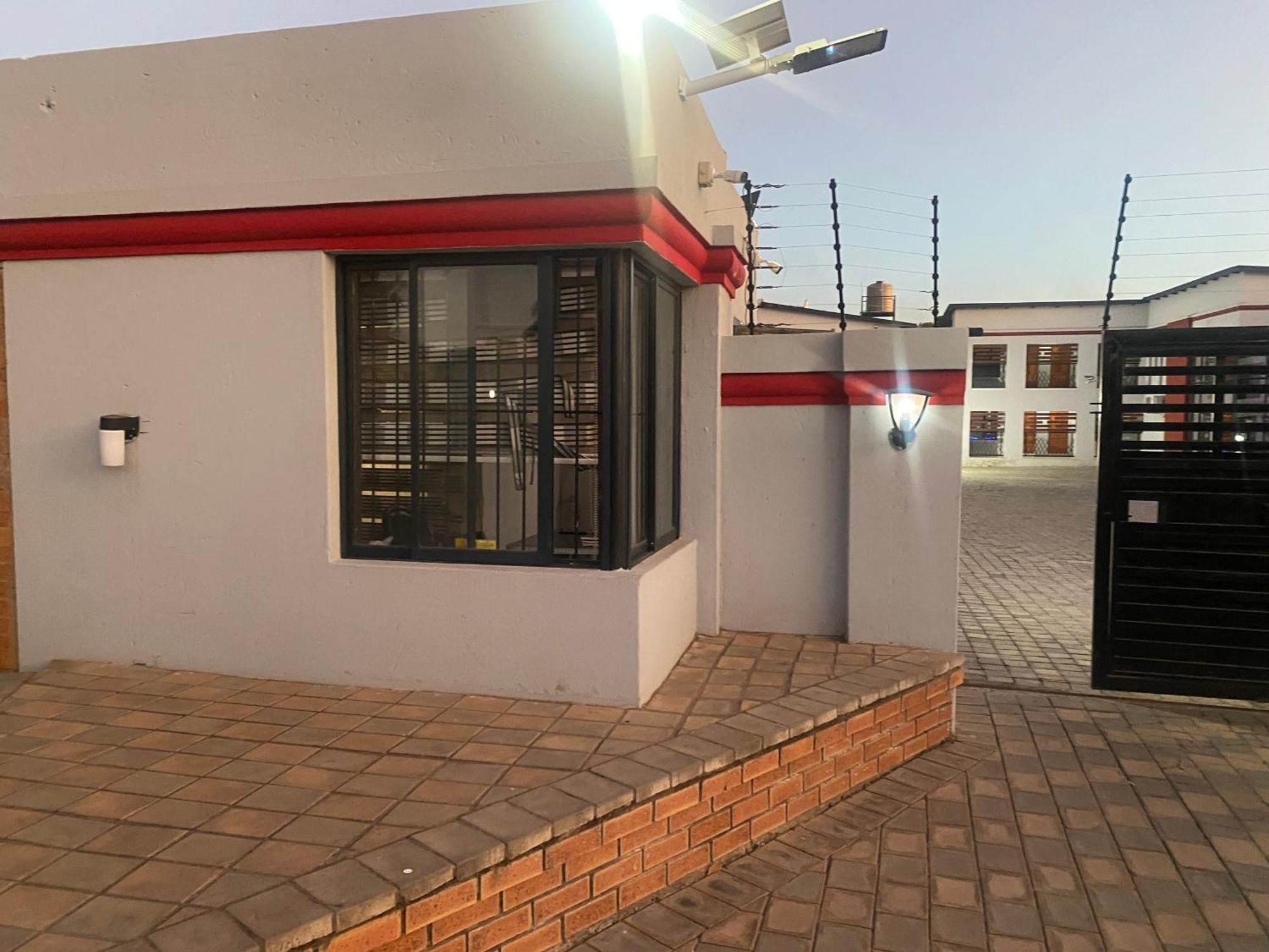 Hotel El Infinito Kempton Park Exterior foto